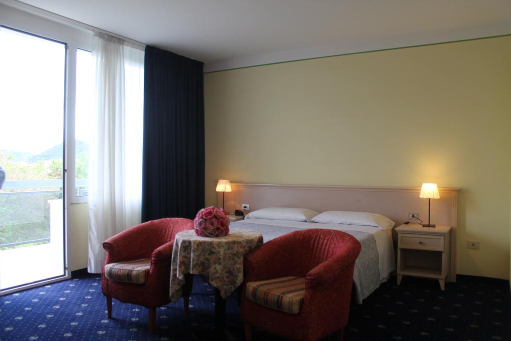 Terme Villa Pace Abano Terme Eksteriør billede